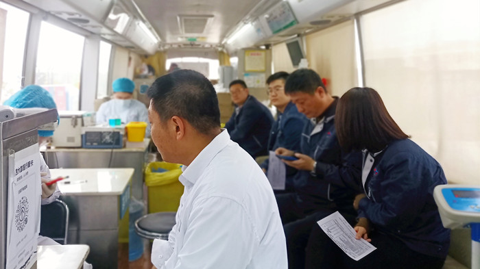 沈陽航空產業(yè)集團組織員工開展“獻熱血、踐初心”無償獻血活動